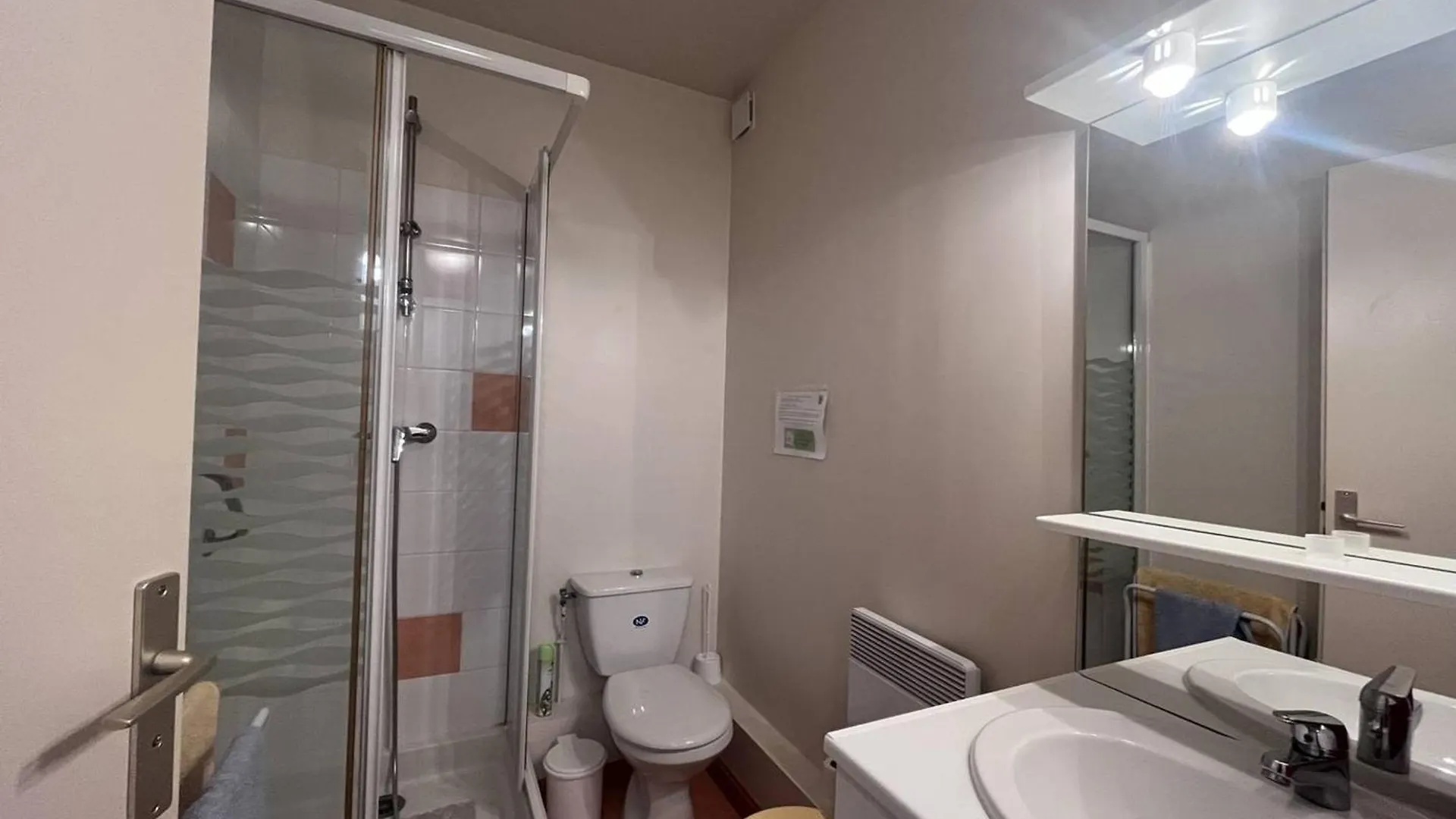 Appartement Duplex A Cauterets Avec Parking Et Animaux Admis - Fr-1-812-118